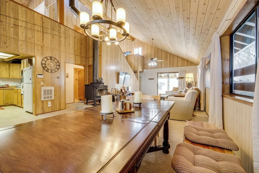 6 Mi to Sugar Bowl Resort: Soda Springs Cabin