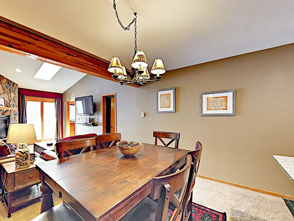 Amazing Walkable Locale Condo Unit 313 1 Bedroom 1 Bathroom Condo