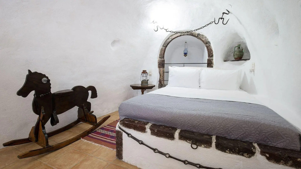 Mylopetres Traditional Houses Finikia