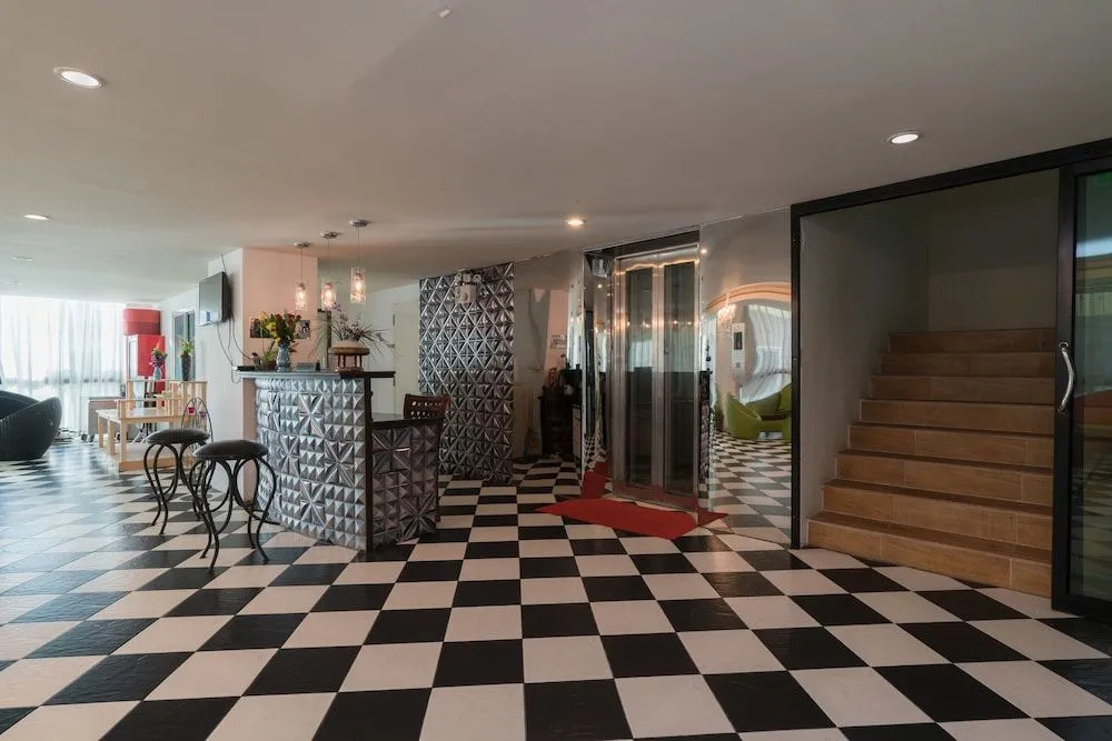 GoldStone Residency Patong , Phuket