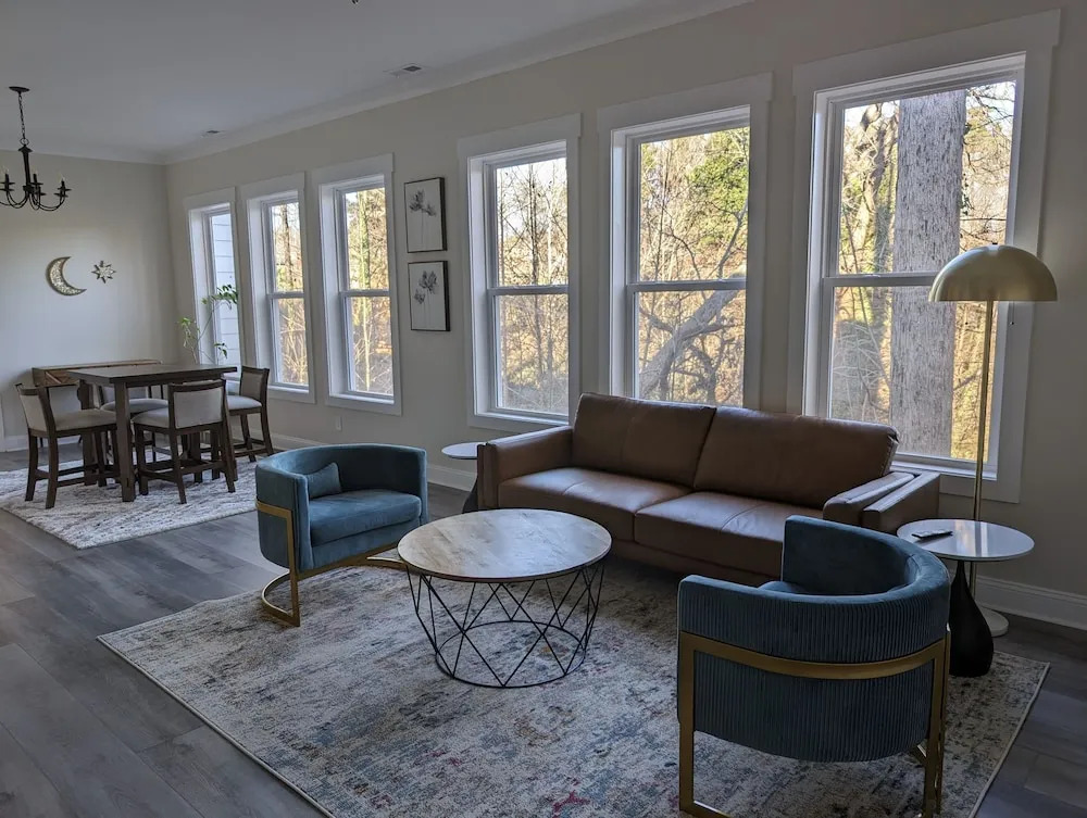 Colony Suite - Bridgegate