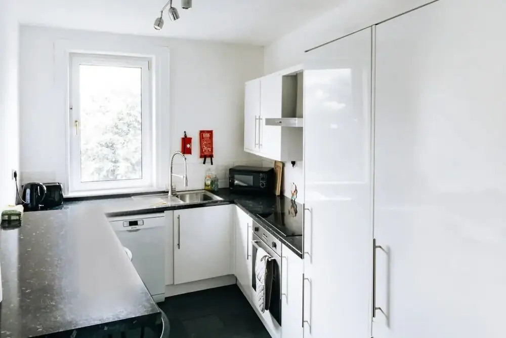 Peaceful 2 Bedroom Apartment in Prestonfield With Arthurs Seat Views