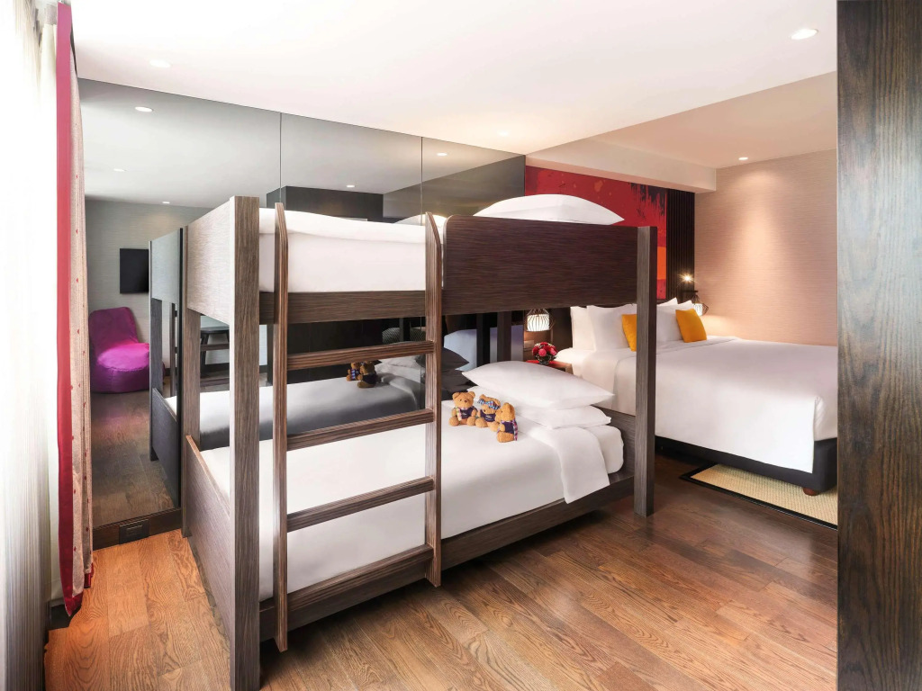 Отель Mercure Bangkok Sukhumvit 11