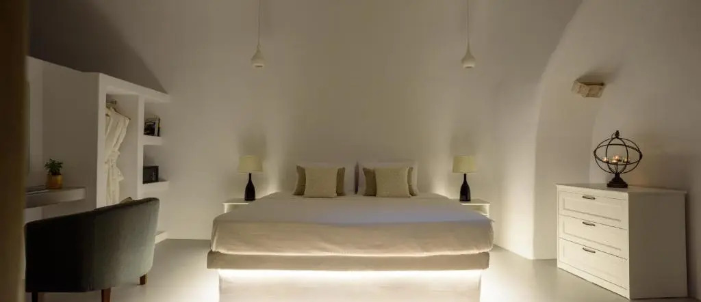 White Dream Suites
