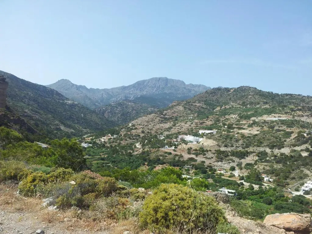 Stefanos Apartments