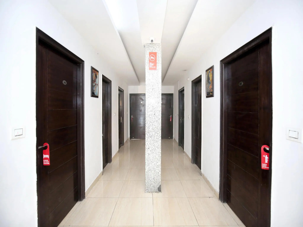 OYO 1355 Hotel Dream