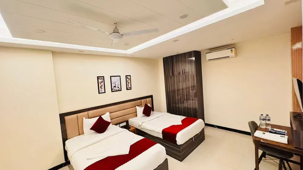 Hotel Sky