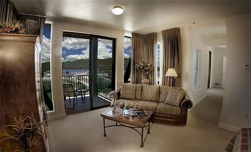 The Lodge at Stillwater