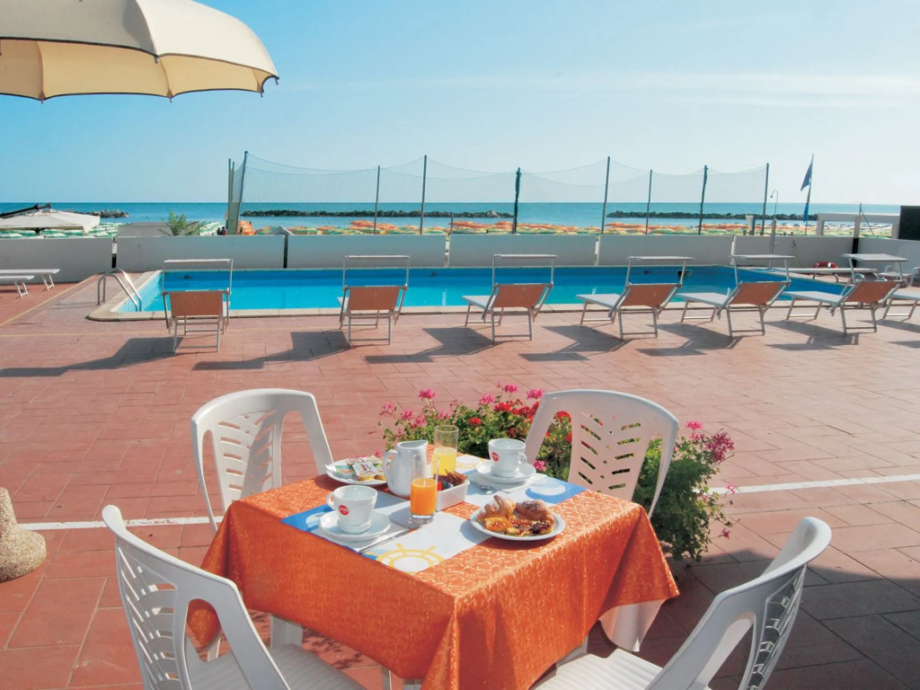 Hotel Embassy