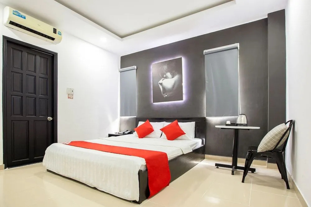 Oyo 465 Lyn Mini Hotel