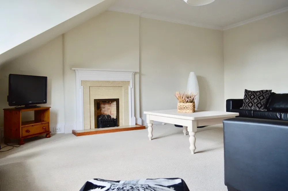 5 Bedroom Flat in Edinburgh City Centre