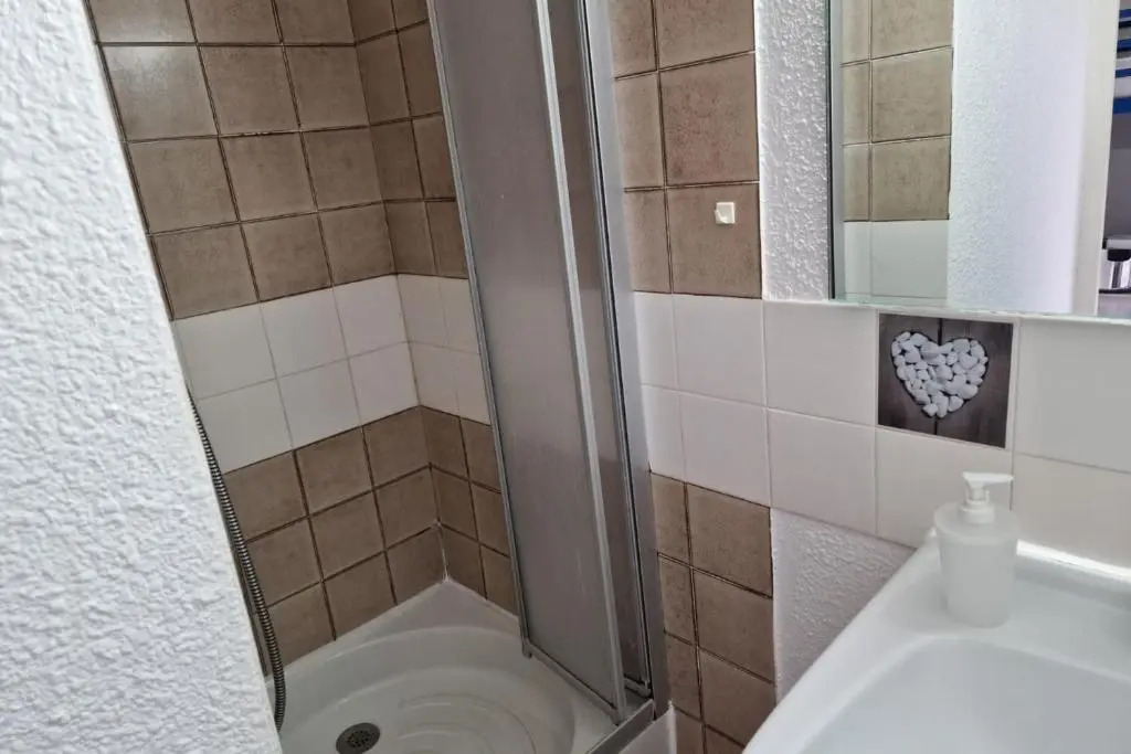 23m comfort with BALCON near the BEACH