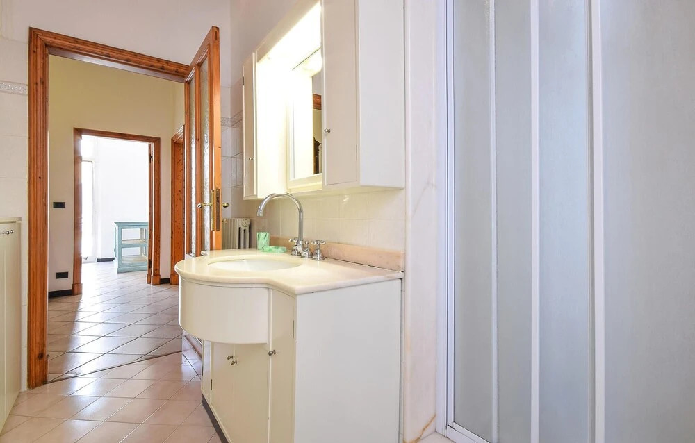 Stunning Apartment in Chiavari With Wifi and 2 Bedrooms