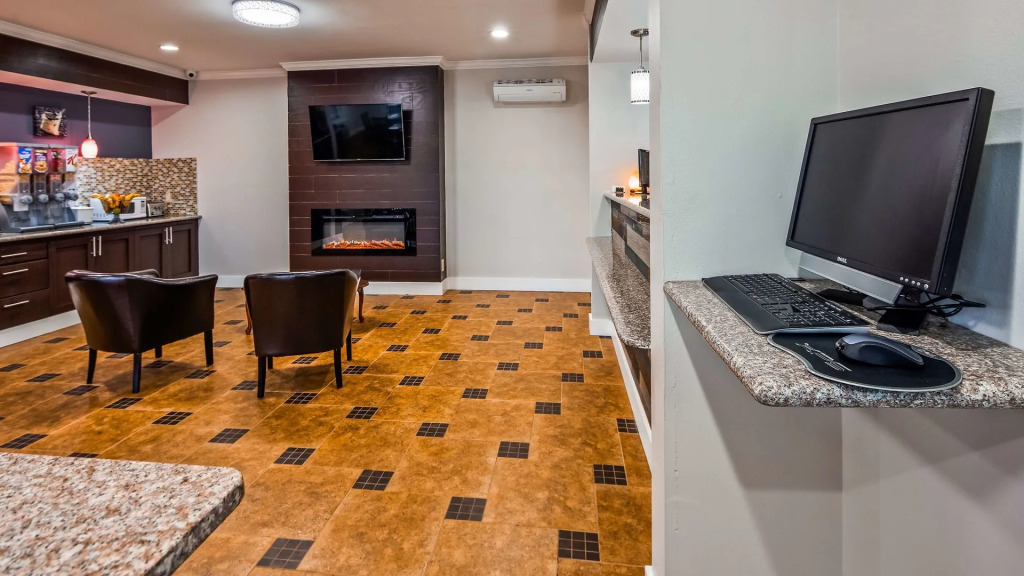 SureStay Hotel by Best Western Terrell
