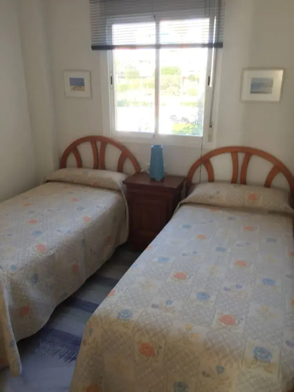 Lovely, Sunny, Secure, Panoramic Seaview Apart With Wifi