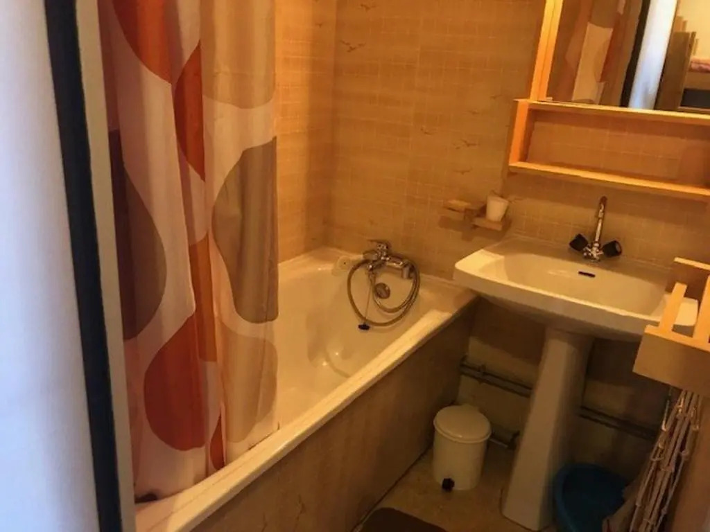 Appartement Risoul, 1 pièce, 4 personnes - FR-1-330-512