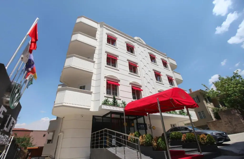 The Life Hotel & Spa