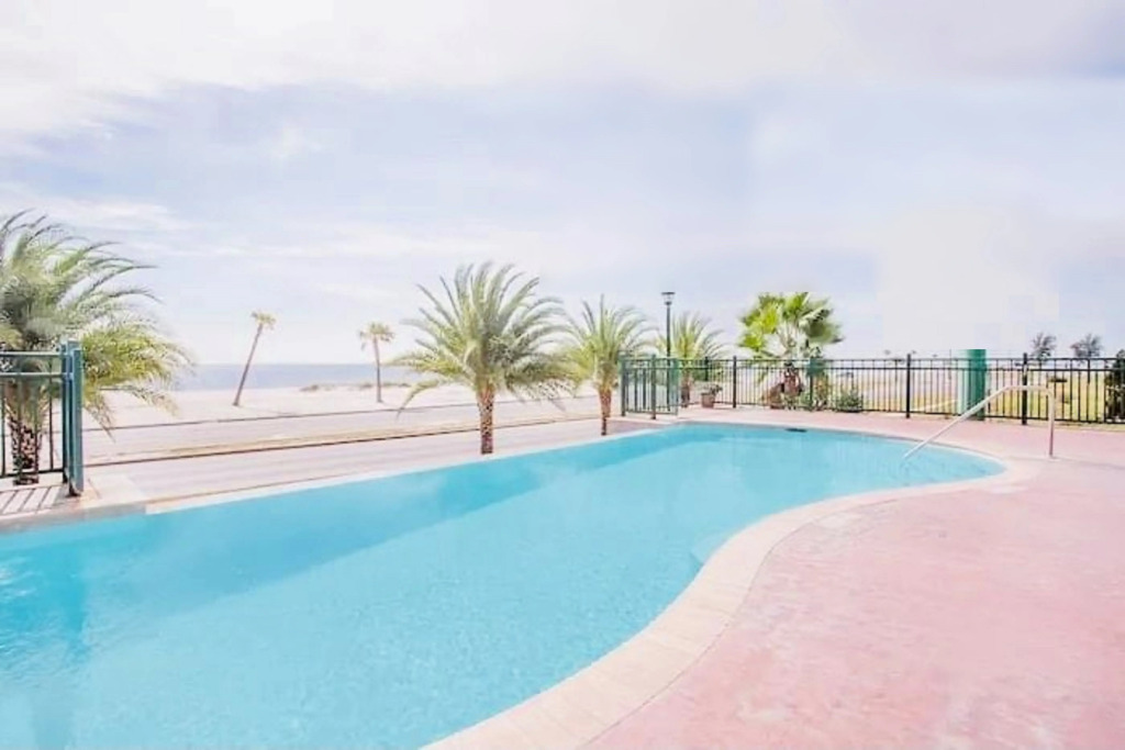 Holiday Inn Express - Gulfport Beach by IHG