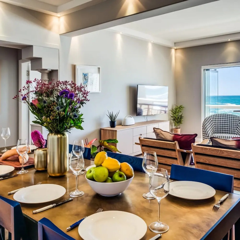 Picturesque Seaside Haven Aretzi