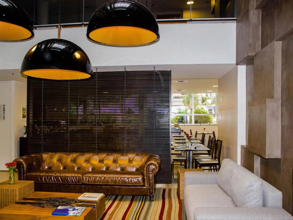 Naoum Hotel