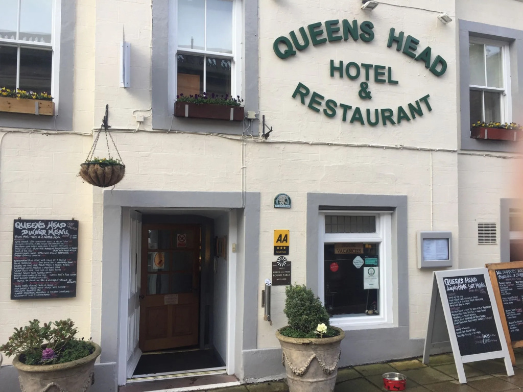 The Queens Head Hotel, Self Check-In