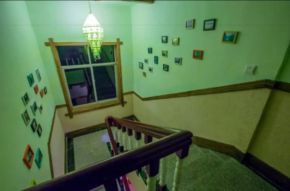 Zhangjiajie April Day Hostel