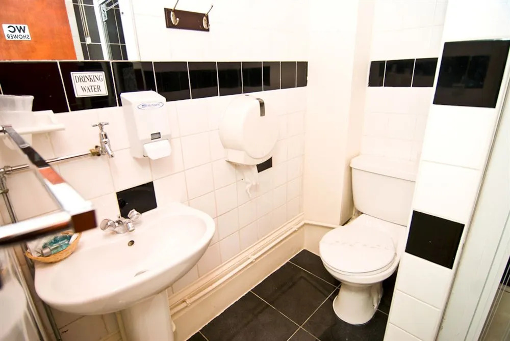 Skylark Guest House