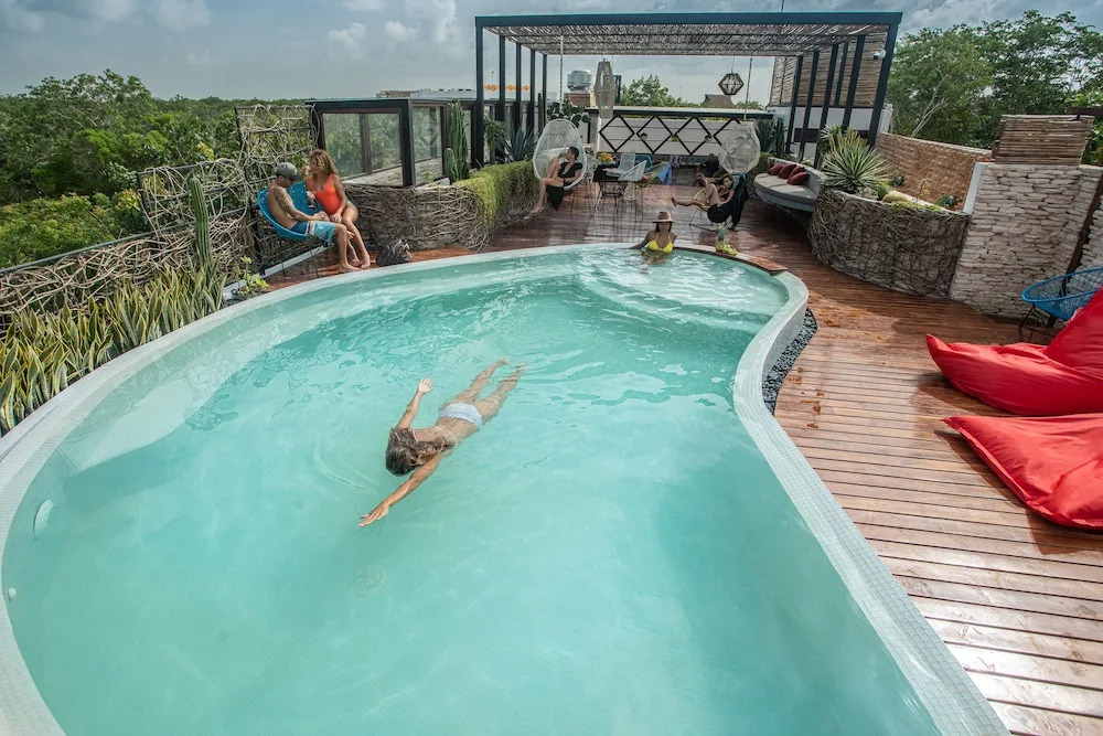 Fantastic 6BR Luxury Penthouse Villa 12ppl Rooftop Pool & Bathtub
