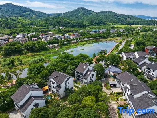 Anji Creek, Starry Sky Swimming Pool, Parent Child Vacation Villa Luxury Creek Stay