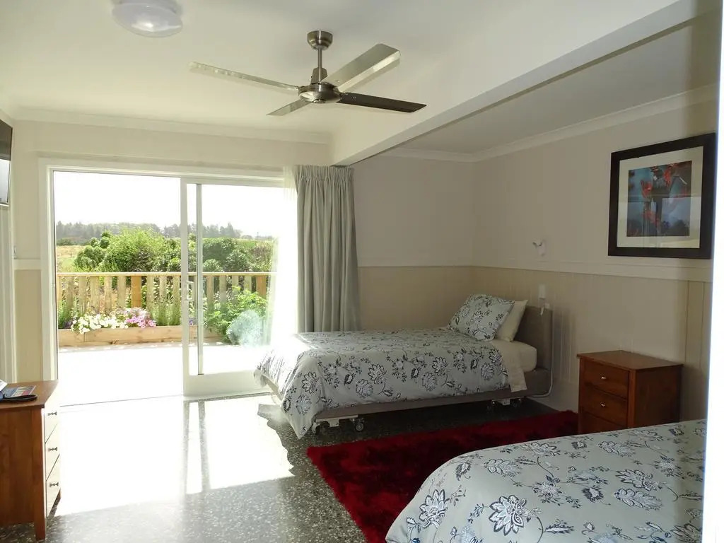 Kakatu Retreat Bed & Breakfast