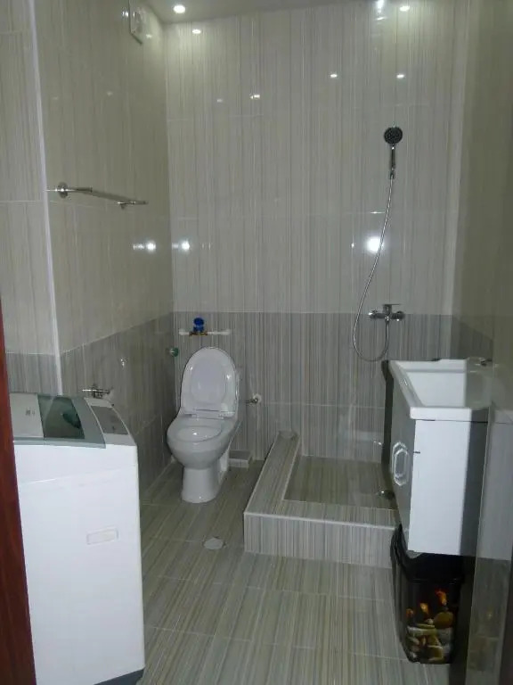 2 Bedroom Flat on Kalaubani