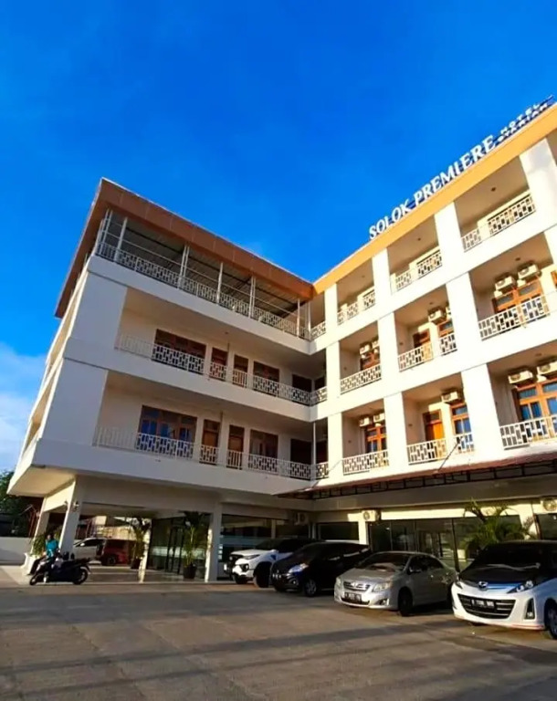 Solok Premier Hotel
