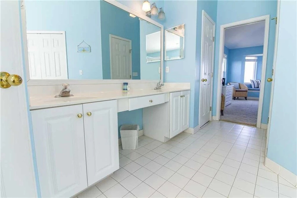 Harmony Beach House, Sleeps 11, 3 Bedrooms, Beach Front