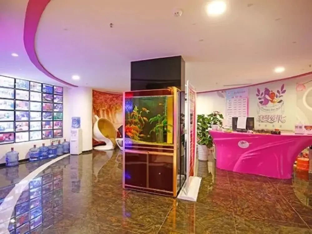 Romantic Love Theme Hotel