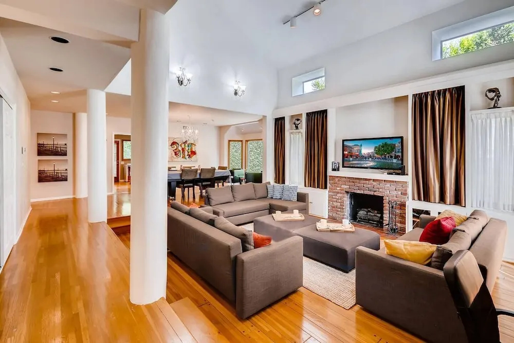 Amazing Quiet & Serene West Hollywood 5 Bedroom House Near Everything! (K1)