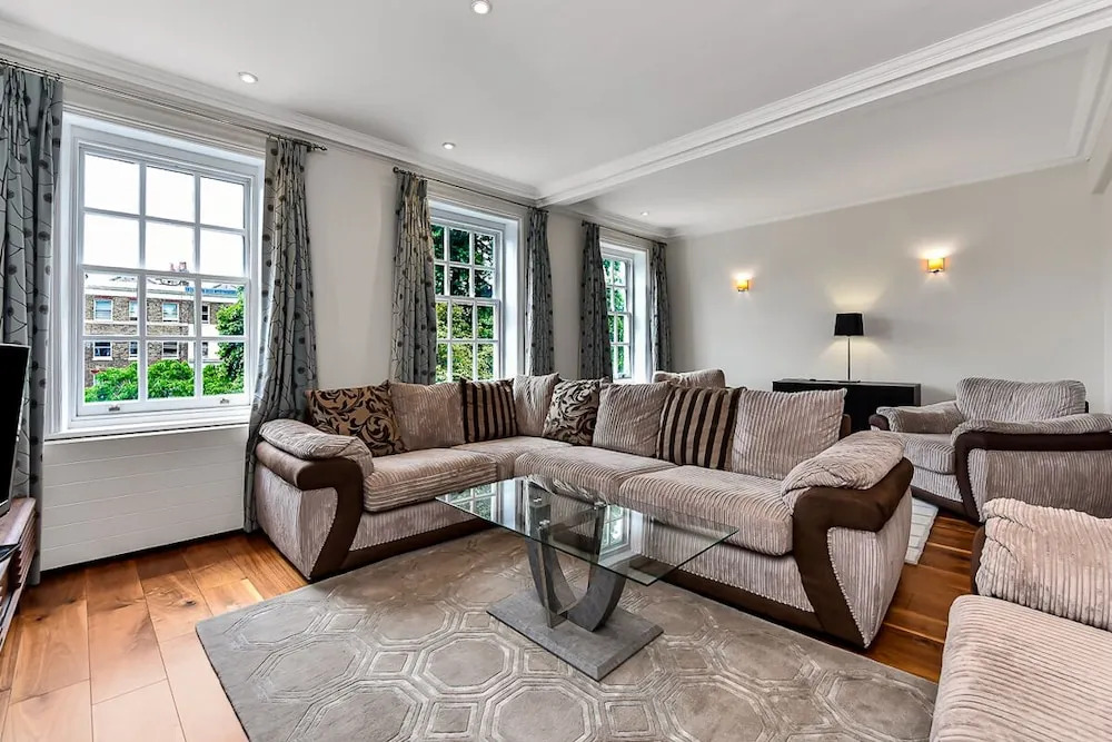 Montagu Square Apartments