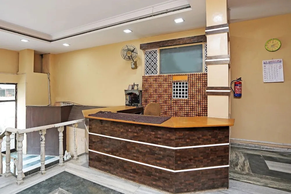 OYO Flagship 16602 NIT Faridabad