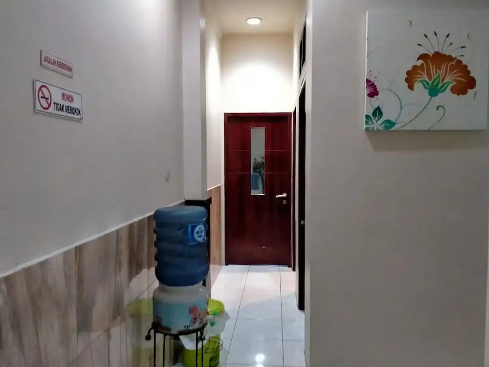 KoolKost Syariah near Tunjungan Plaza 2