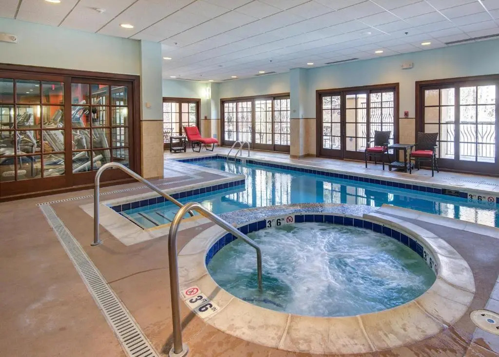 Ascent Residence 208