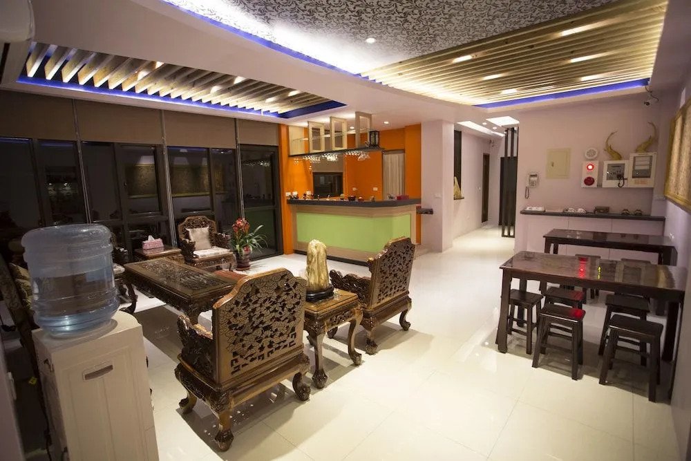 G9 Bed and Breakfast