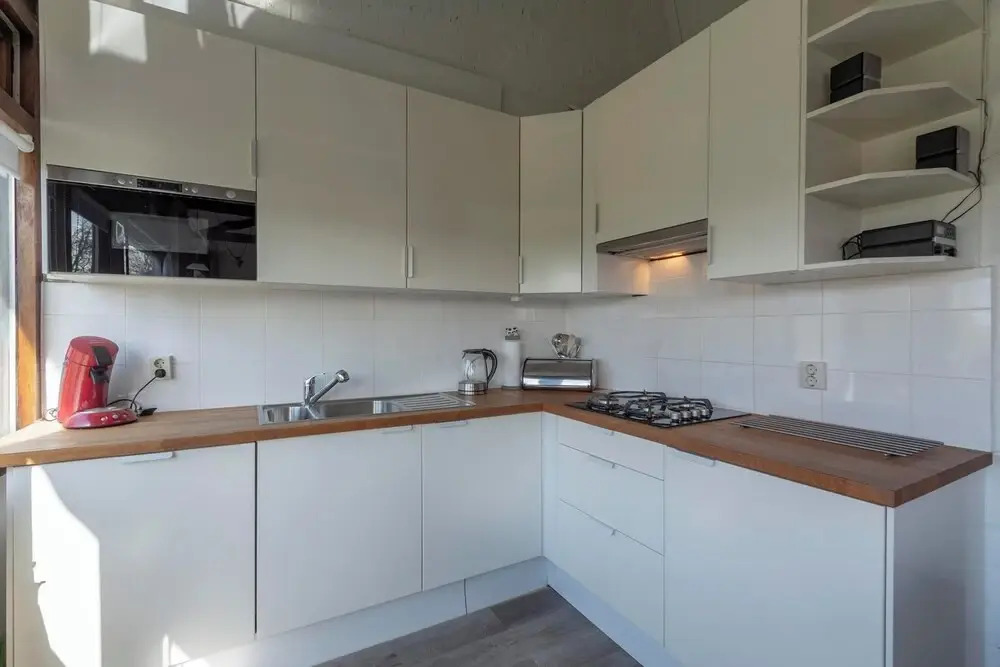 Bungalow Near Sint Maartenszee Beach