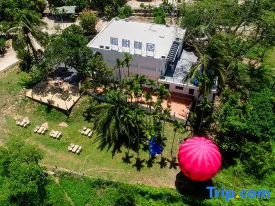 Heyue Homestay (Sanya Nanshan Temple Nanshan North Station)