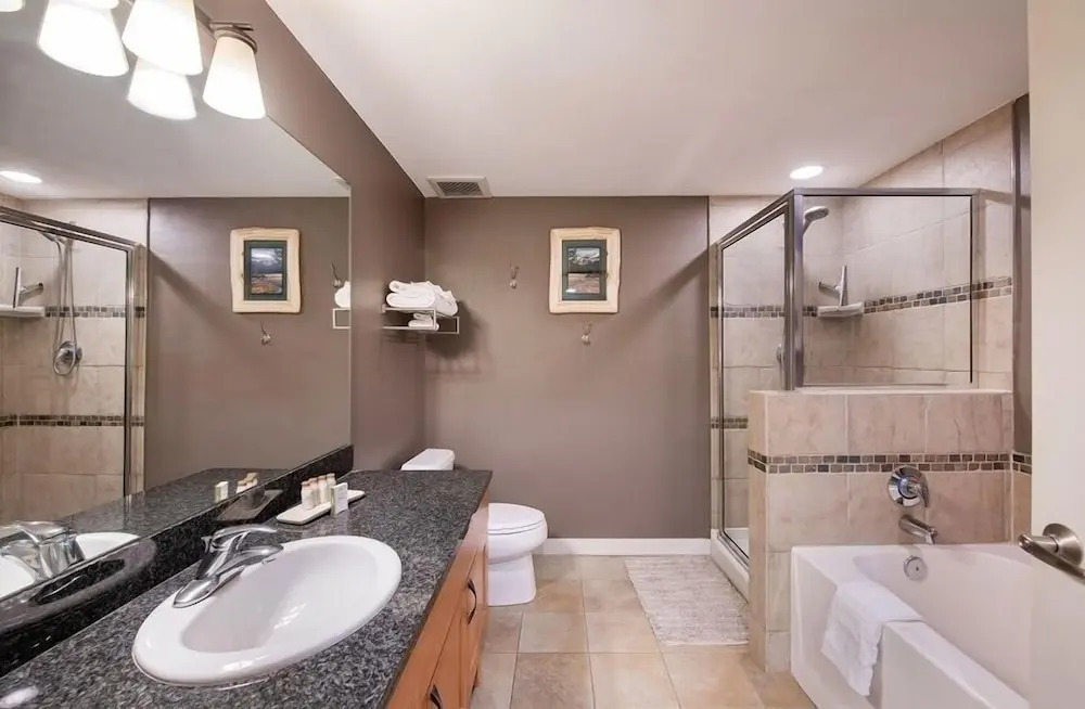 Premium Unit 4373- Fraser Crossing/founders Pointe 1 Bedroom Condo