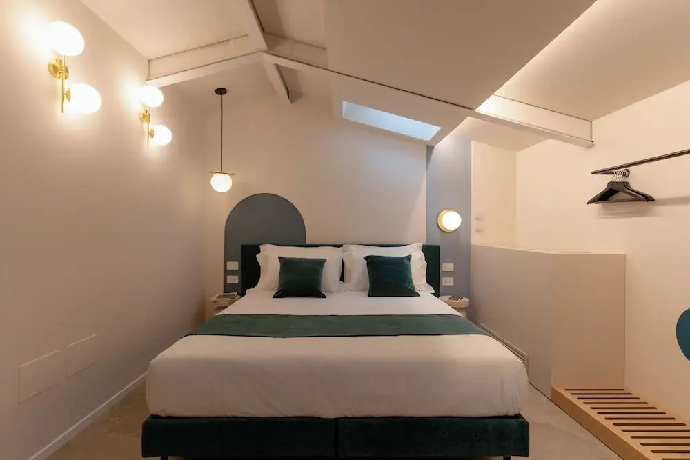 CA DO Guest House