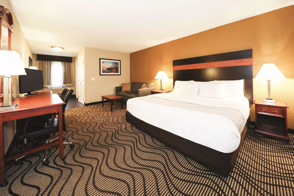 La Quinta Inn by Wyndham Sandusky near Cedar Point