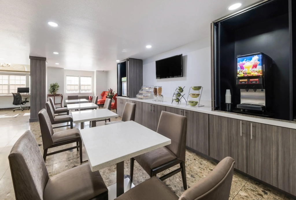 Quality Inn & Suites North Mesquite I-30