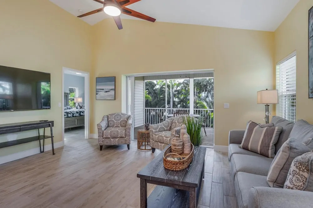 5350 Palmetto Street by Coastal Vacation Properties