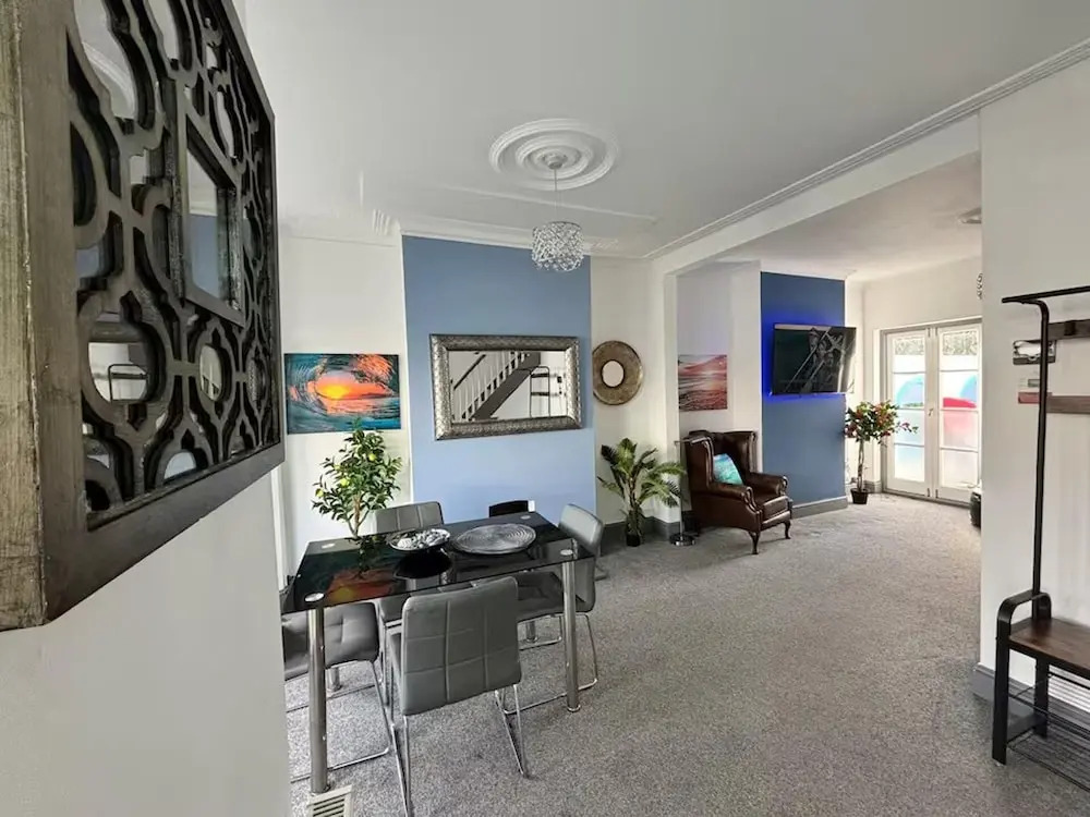Coastal House Opposite Beach Sleeps 6 Pet Friendly
