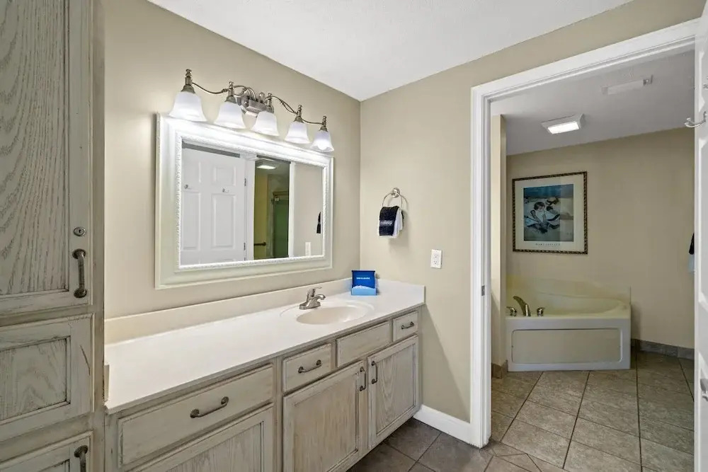 Waters Edge 205 - Melissa`s Happy Place