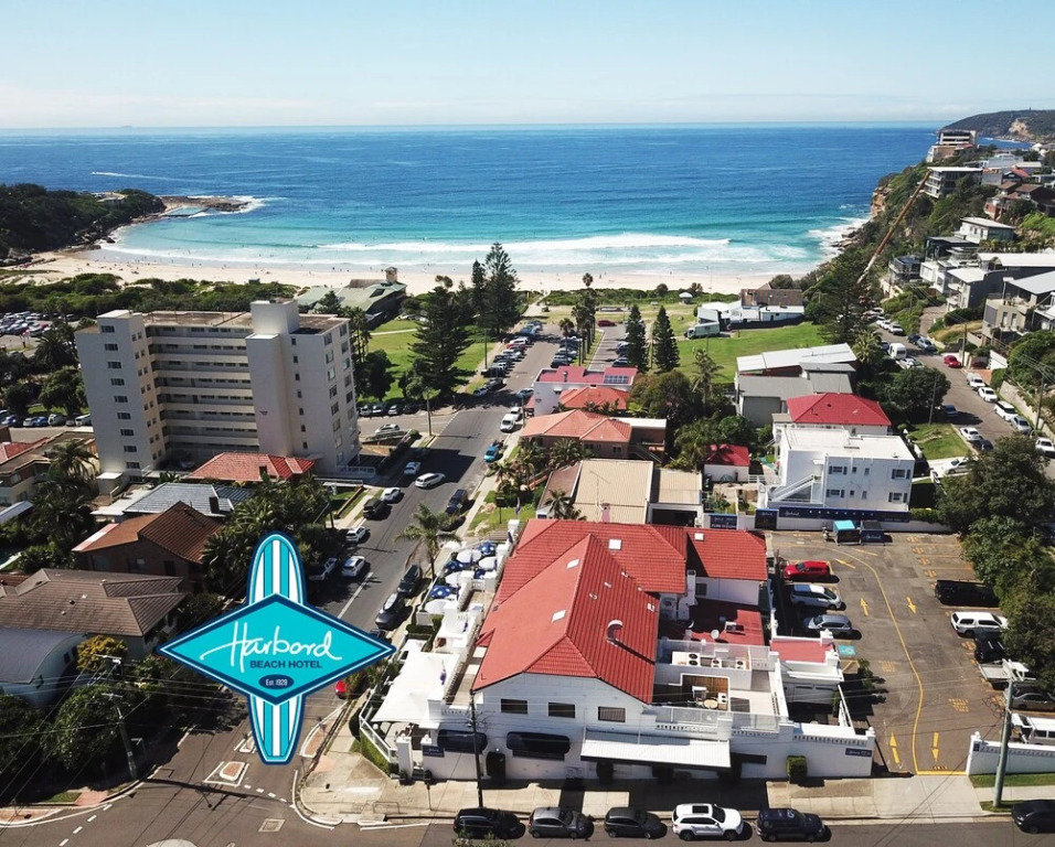 Harbord Beach Hotel